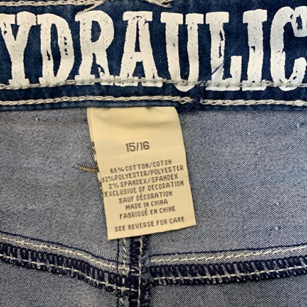 NWT Hydraulic Daily low rise/ultra soft/stretchy distressed jean shorts - Picture 11 of 12